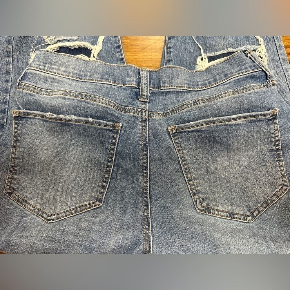 Sol Distressed Cut Out Curvy Mom Jeans High Rise Junior’s Size 7/28W - Picture 11 of 11